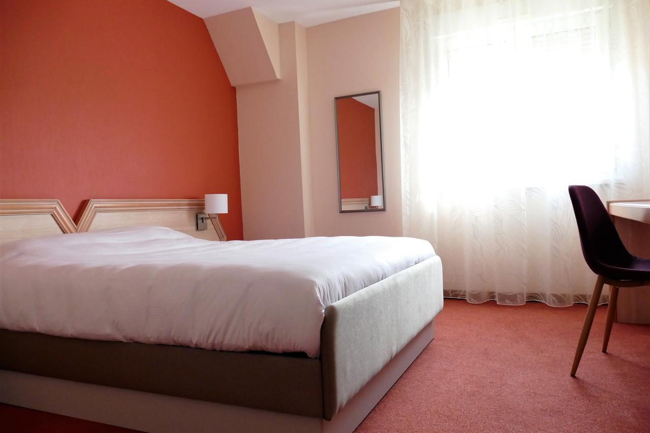 Au Relais De L'Ill Hotel Sermersheim ภายนอก รูปภาพ